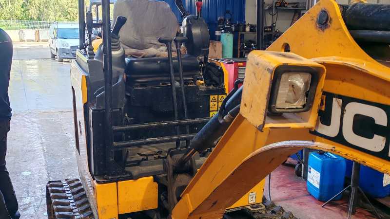 OmecoHub - JCB 18Z-1